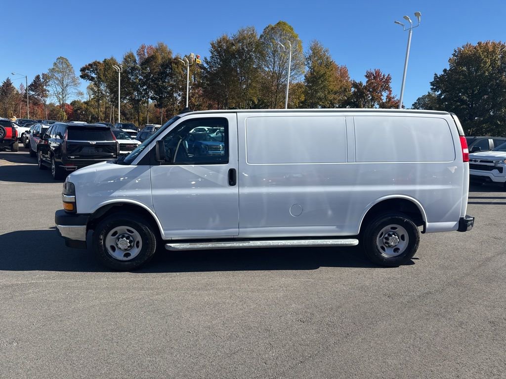 Used 2023 Chevrolet Express 2500 w/ Driver Convenience Package RWD image 2