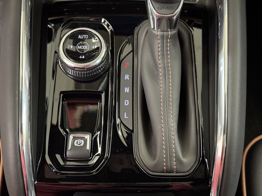 New 2025 GMC Canyon AT4 w/ Nightfall Edition image 35