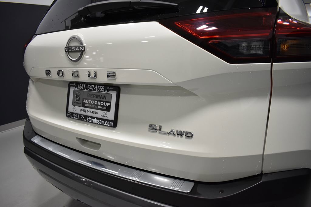 Certified 2023 Nissan Rogue SL w/ SL Premium Package image 12