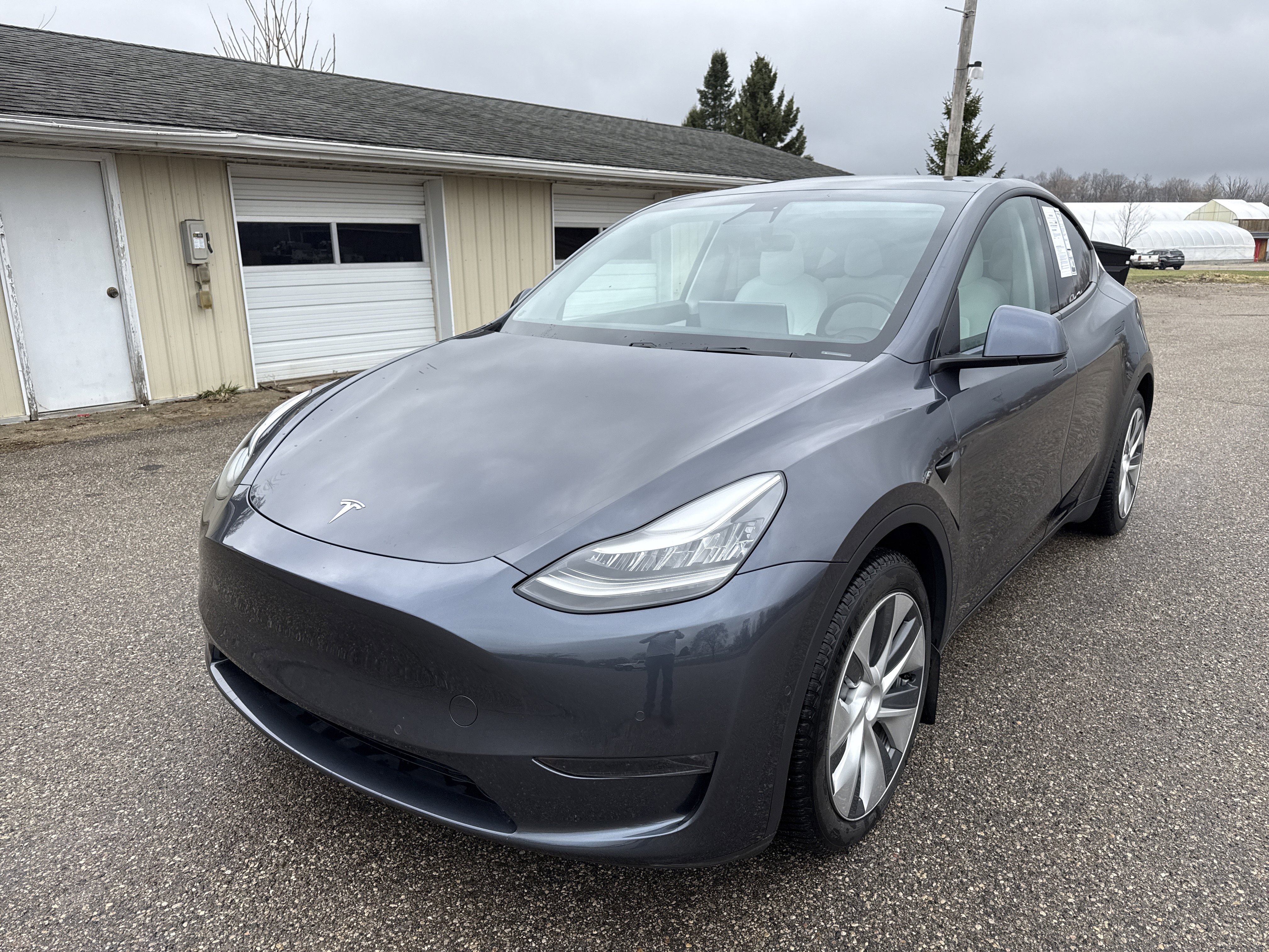 Used 2021 Tesla Model Y Long Range image 9