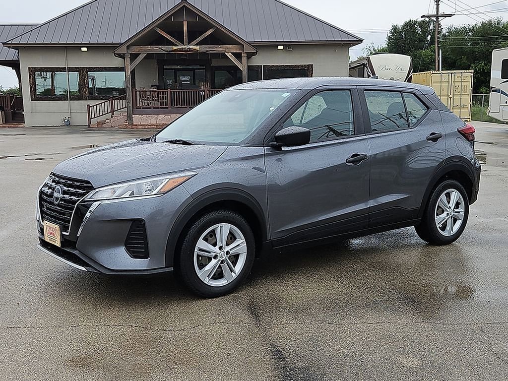 Used 2023 Nissan Kicks S FWD image 2
