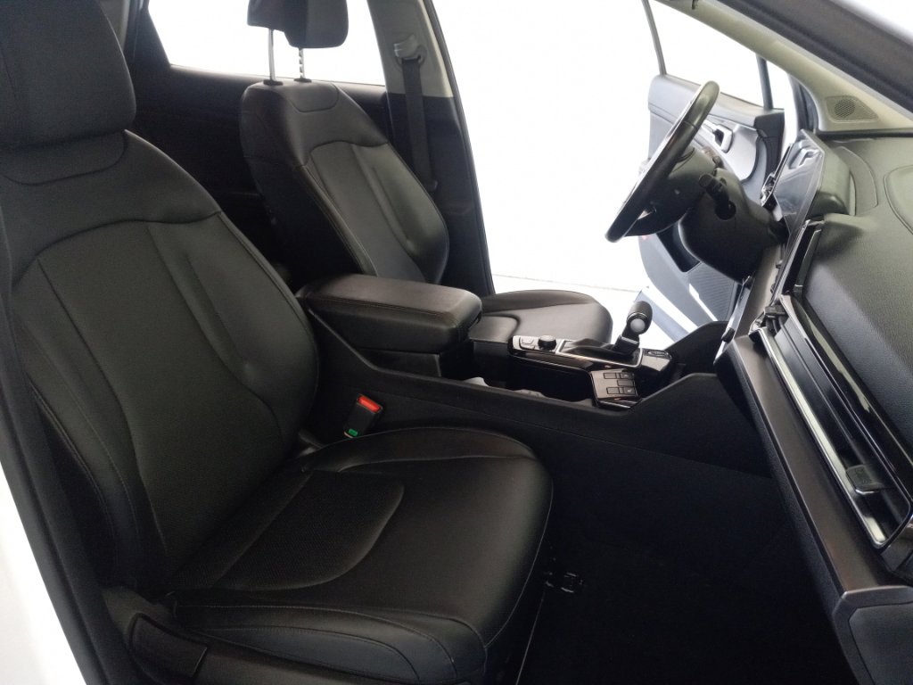 Certified 2024 Kia Sportage EX FWD image 19