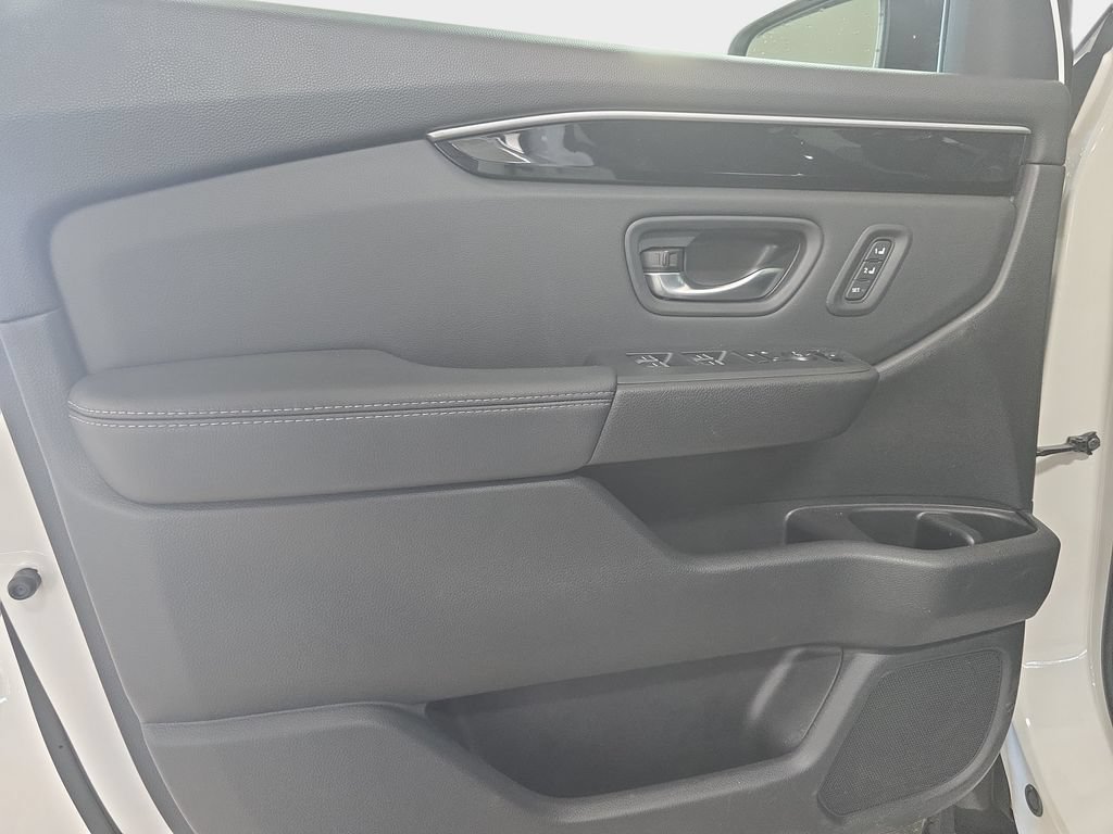 Used 2025 Honda Pilot EX-L image 21