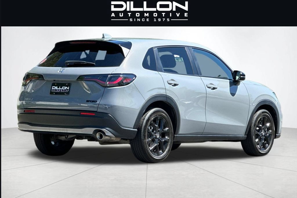 Used 2025 Honda HR-V Sport image 4