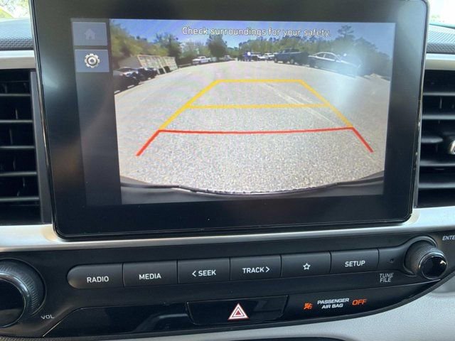 Used 2025 Hyundai Venue SEL FWD image 29