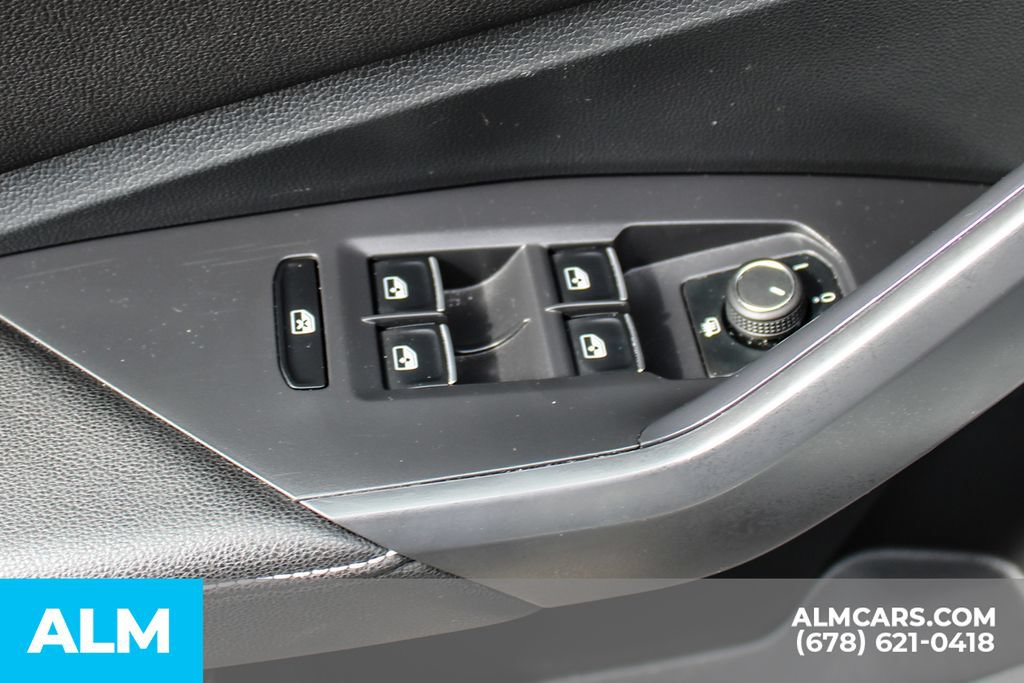 Used 2025 Volkswagen Jetta Sport FWD image 36