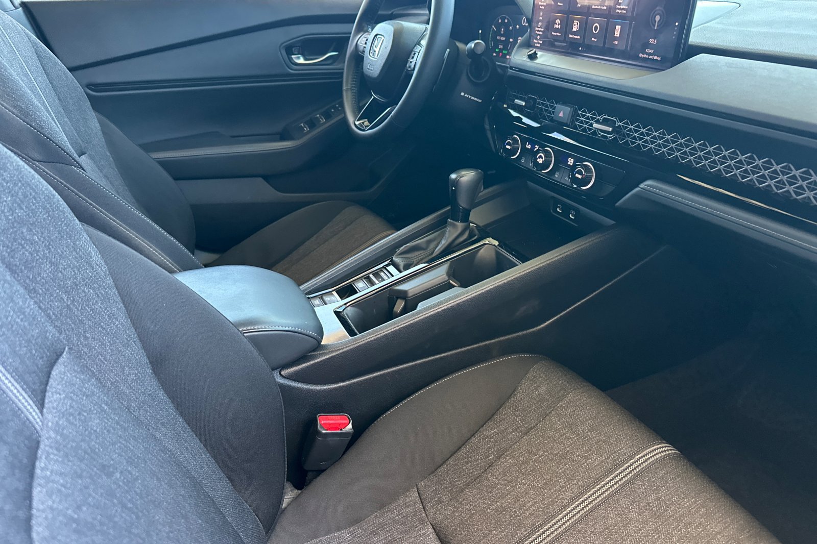 Used 2024 Honda Accord Sport image 19