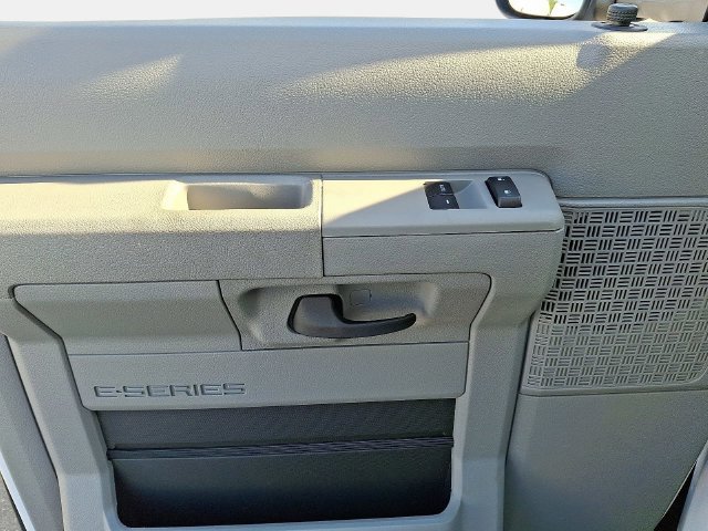 New 2027 Ford E-350 and Econoline 350 Super Duty w/ Power Equipment Group RWD image 7