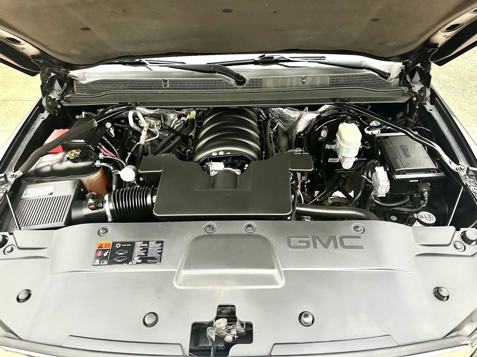 Used 2015 GMC Yukon SLT w/ Open Road Package RWD image 52