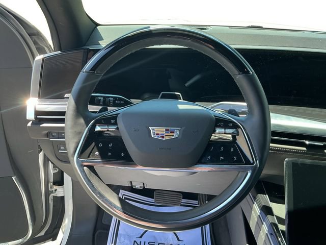 Used 2025 Cadillac Escalade Sport w/ LPO, ONYX Package AWD/4WD image 2