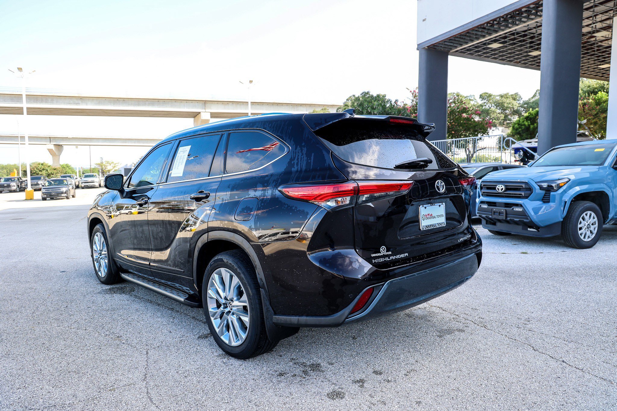 Used 2022 Toyota Highlander Limited AWD/4WD image 52