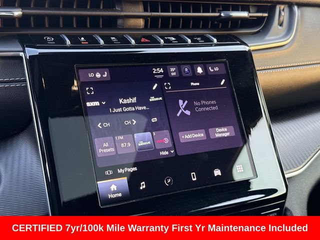 Used 2025 Jeep Grand Cherokee Altitude AWD/4WD image 23