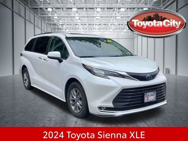 Certified 2024 Toyota Sienna XLE