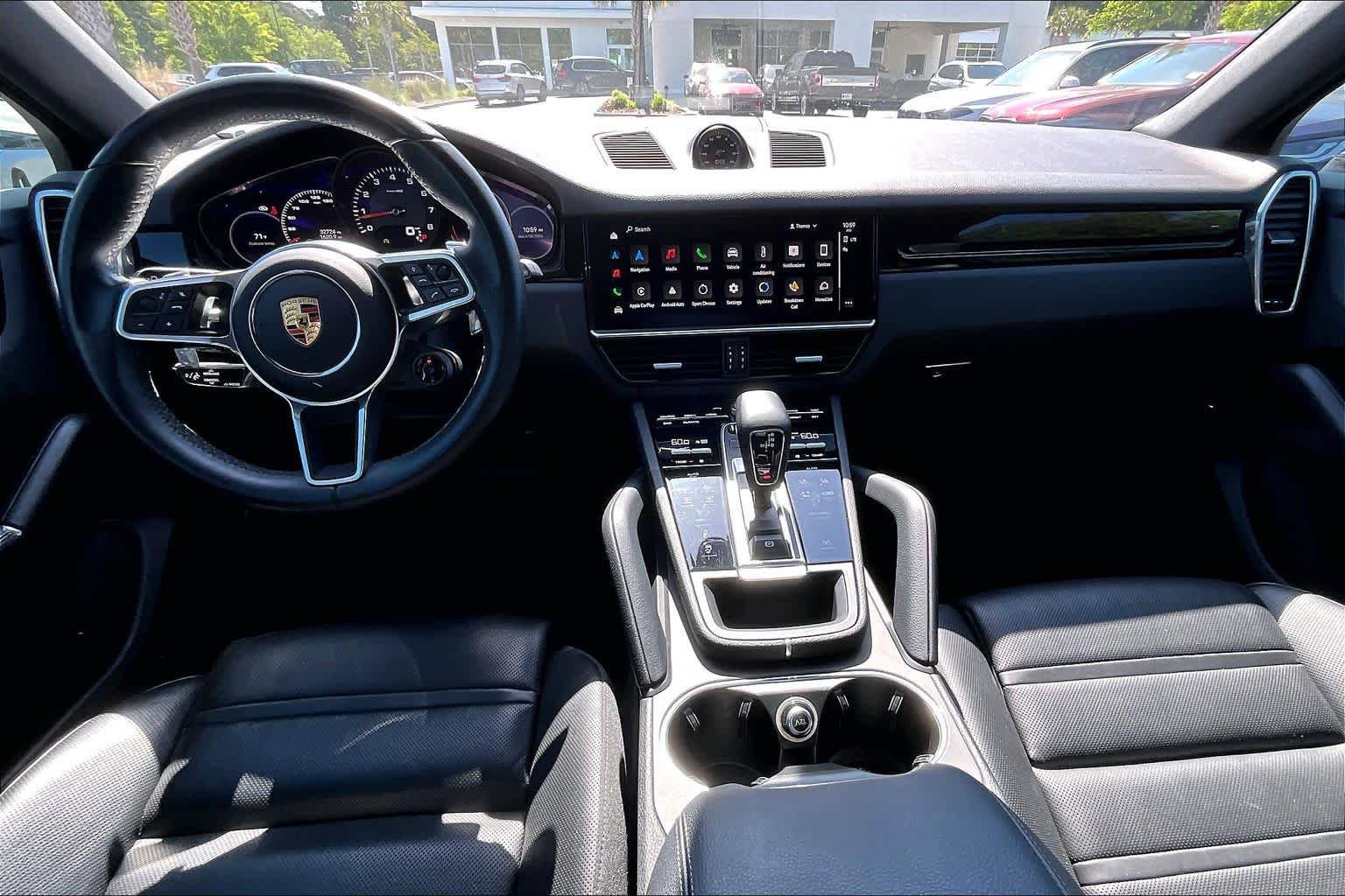 Used 2023 Porsche Cayenne Coupe AWD/4WD image 16