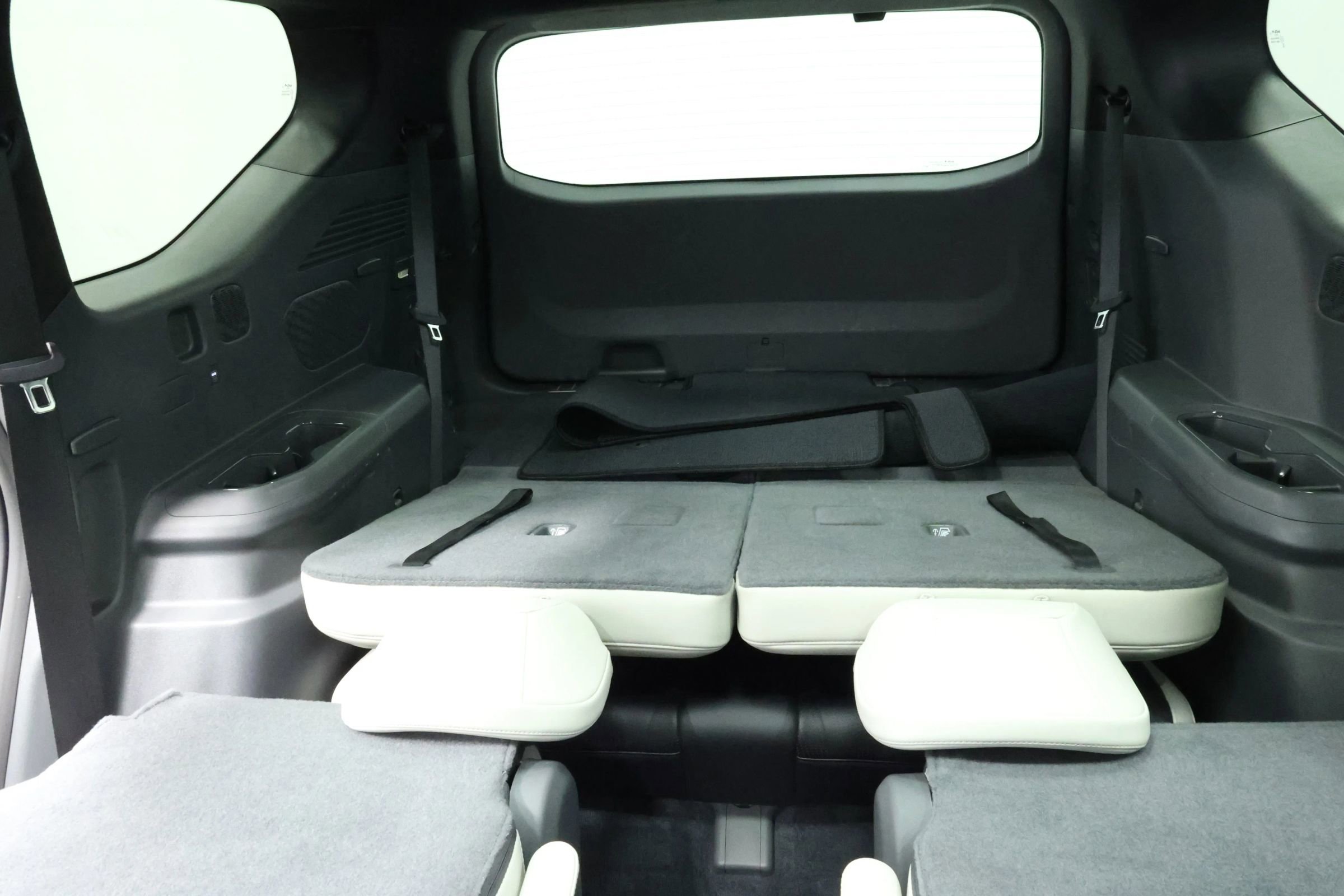 Used 2024 Kia EV9 GT-Line image 86