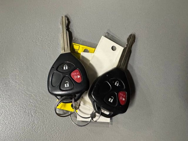 Used 2015 Toyota Venza LE AWD/4WD image 40