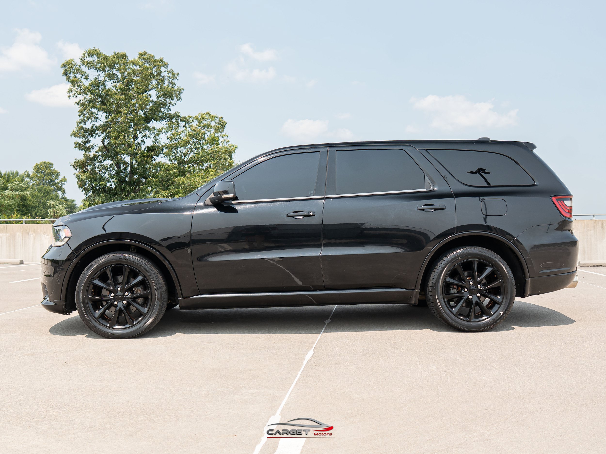 Used 2018 Dodge Durango R/T w/ Blacktop Package AWD/4WD image 4