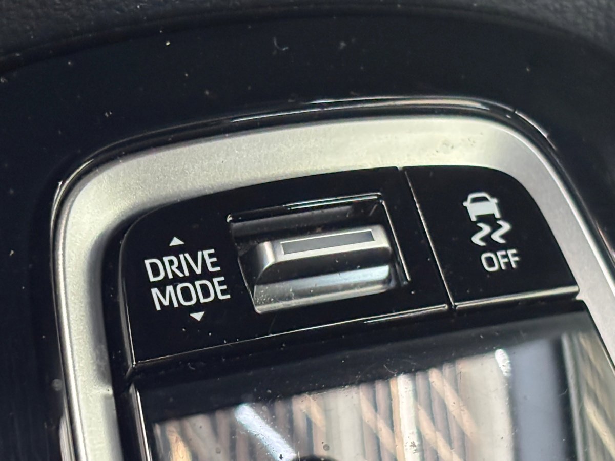 Used 2024 Toyota Corolla SE FWD image 32