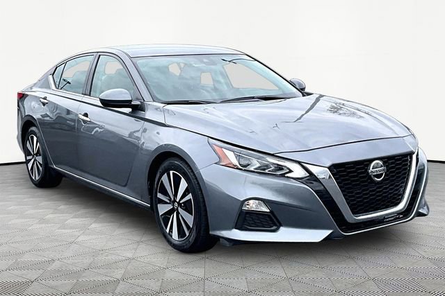 Used 2022 Nissan Altima 2.5 SV
