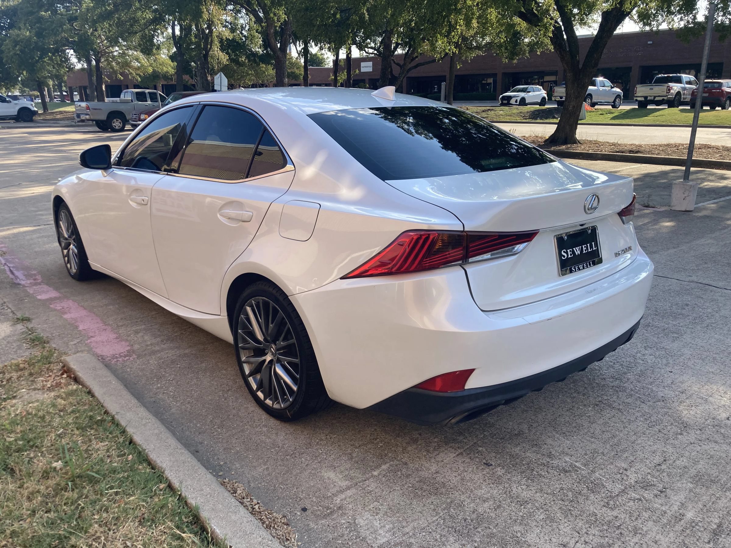 Used 2017 Lexus IS 200t RWD image 4