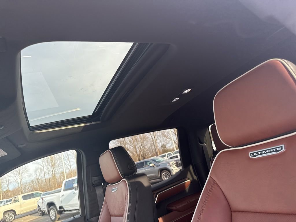 New 2026 GMC Sierra 1500 Denali Ultimate w/ LPO, Black Badging Package image 12