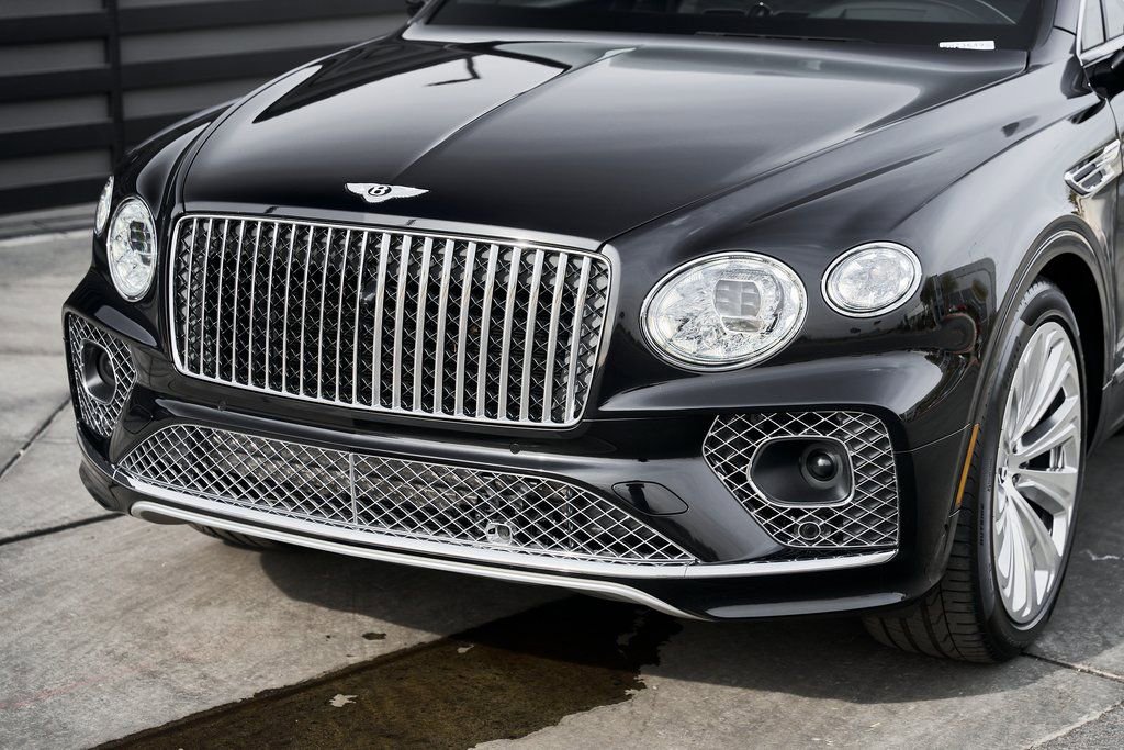 Used 2023 Bentley Bentayga Extended Wheelbase AWD/4WD image 7