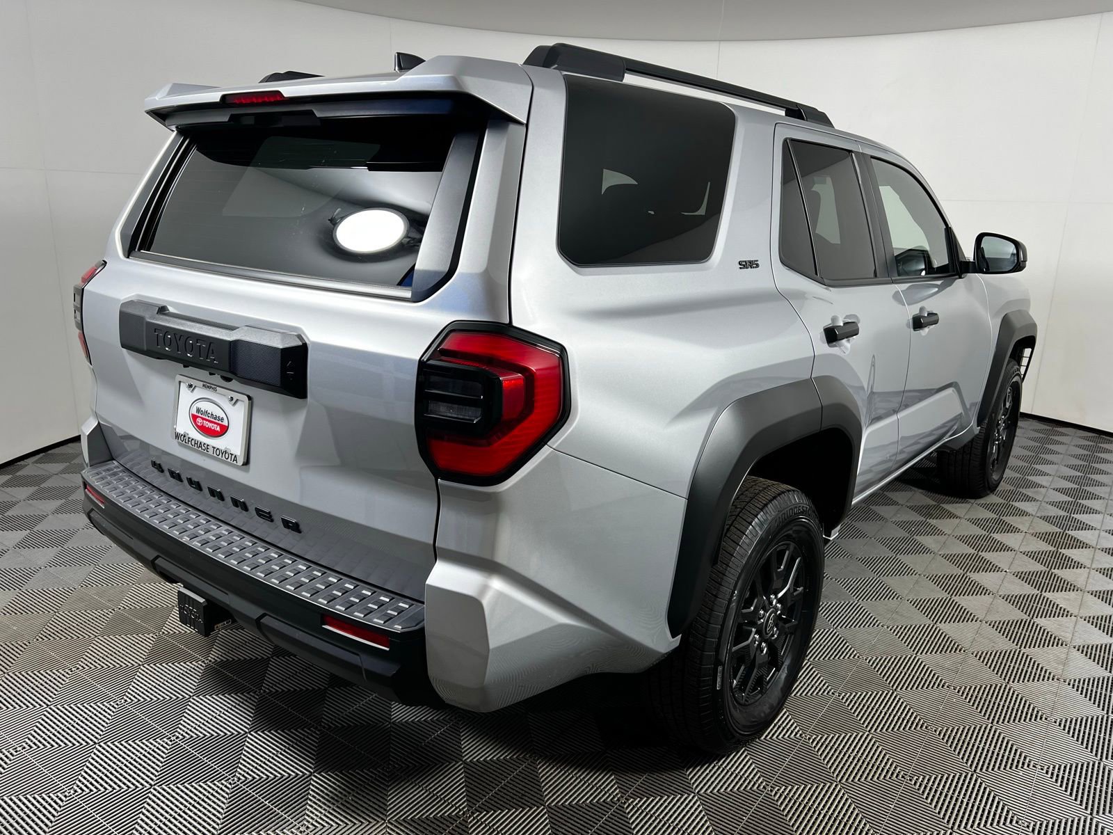 Certified 2025 Toyota 4Runner SR5 image 5