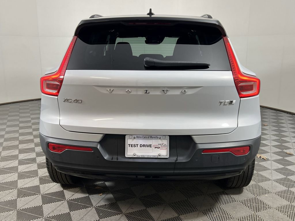 Used 2021 Volvo XC40 T5 R-Design w/ Advanced Package image 7