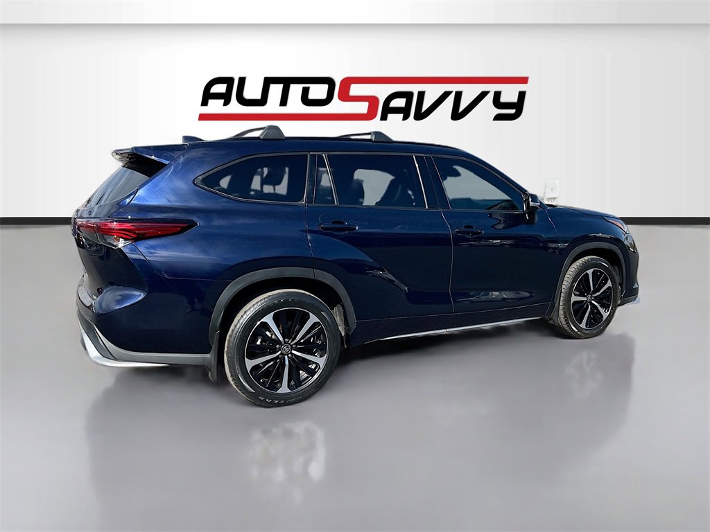 Used 2022 Toyota Highlander XSE image 7