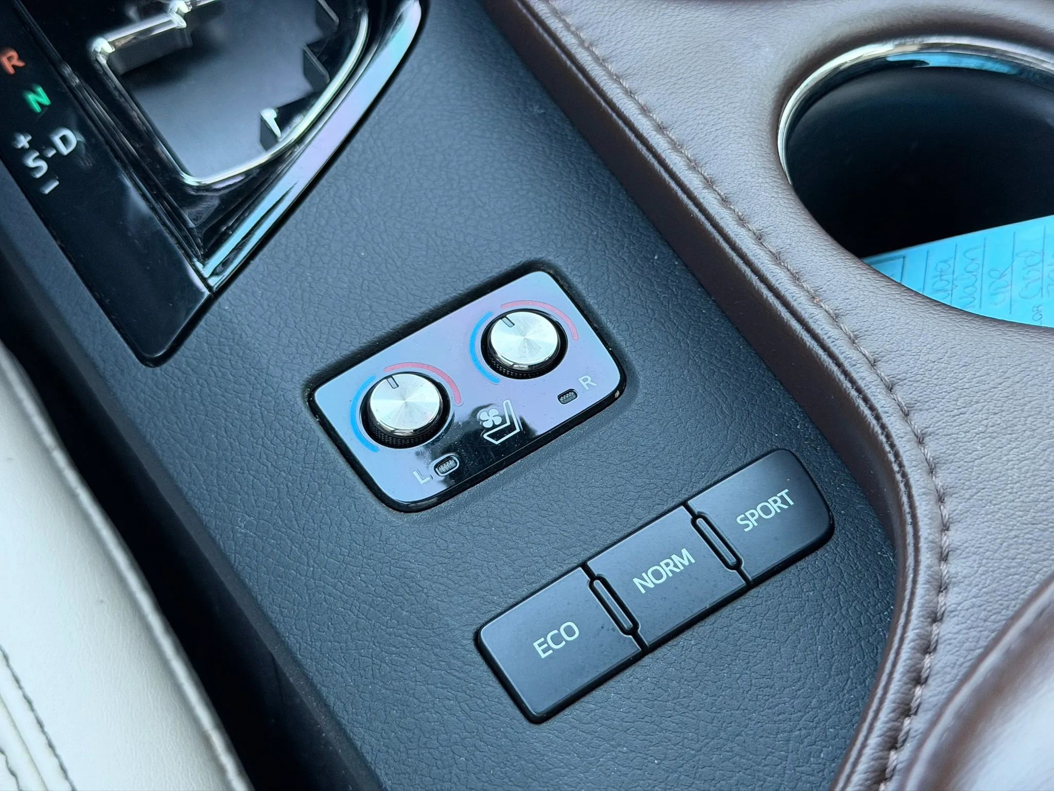 Used 2017 Toyota Avalon Limited FWD image 41