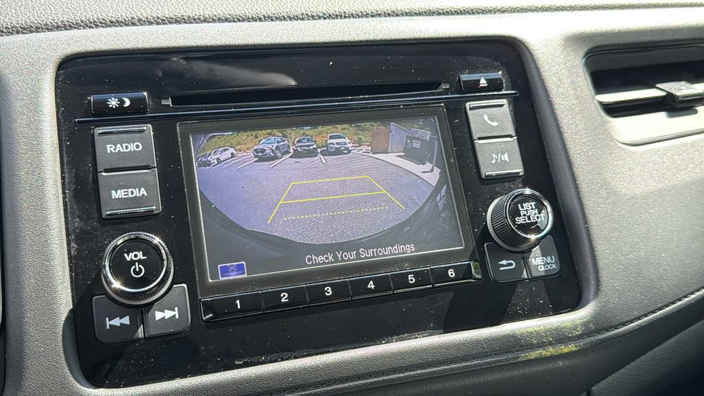 Used 2021 Honda HR-V LX image 17