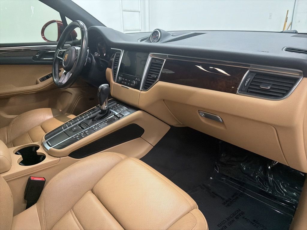 Used 2018 Porsche Macan S AWD/4WD image 32
