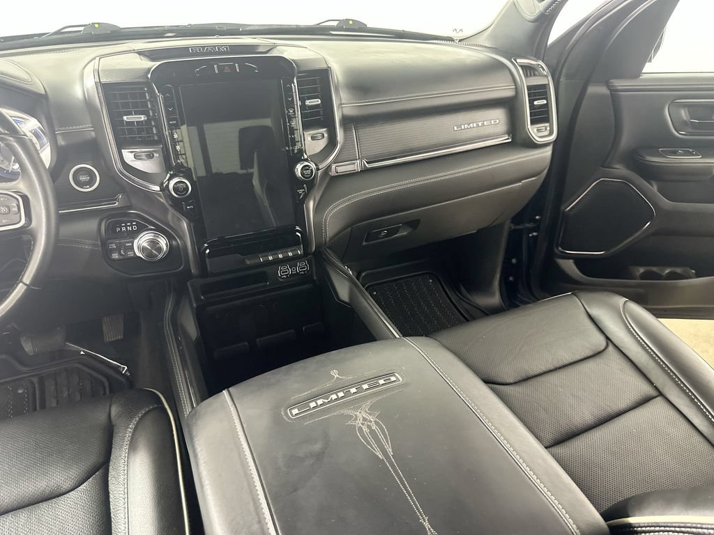 Used 2022 RAM 1500 Limited w/ Body-Colour Bumper Group AWD/4WD image 19