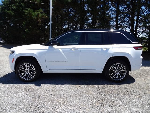New 2026 Jeep Grand Cherokee Summit w/ Adv Protech Group IV AWD/4WD image 2