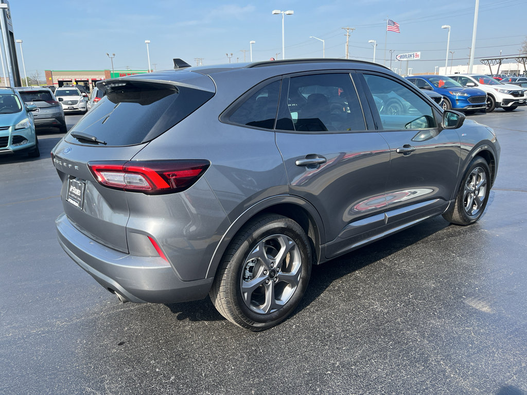 Used 2023 Ford Escape ST-Line image 7