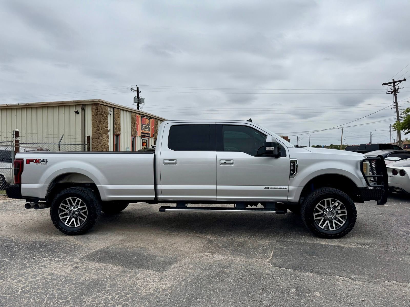 Used 2019 Ford F350 Lariat w/ Lariat Ultimate Package image 2