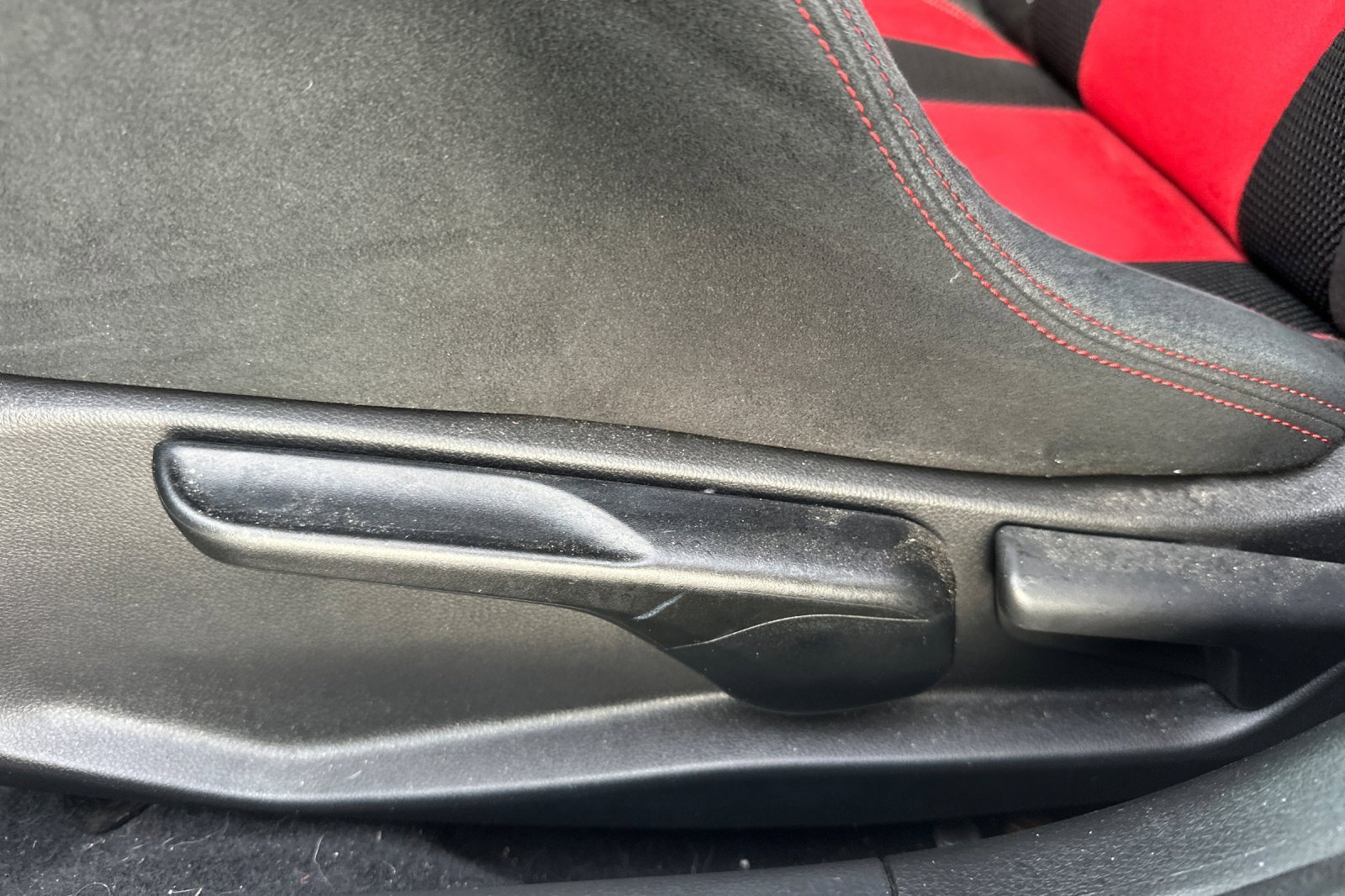 Used 2018 Honda Civic Type R image 13