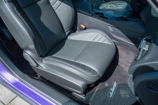 Used 2016 Dodge Challenger SRT Hellcat image 38