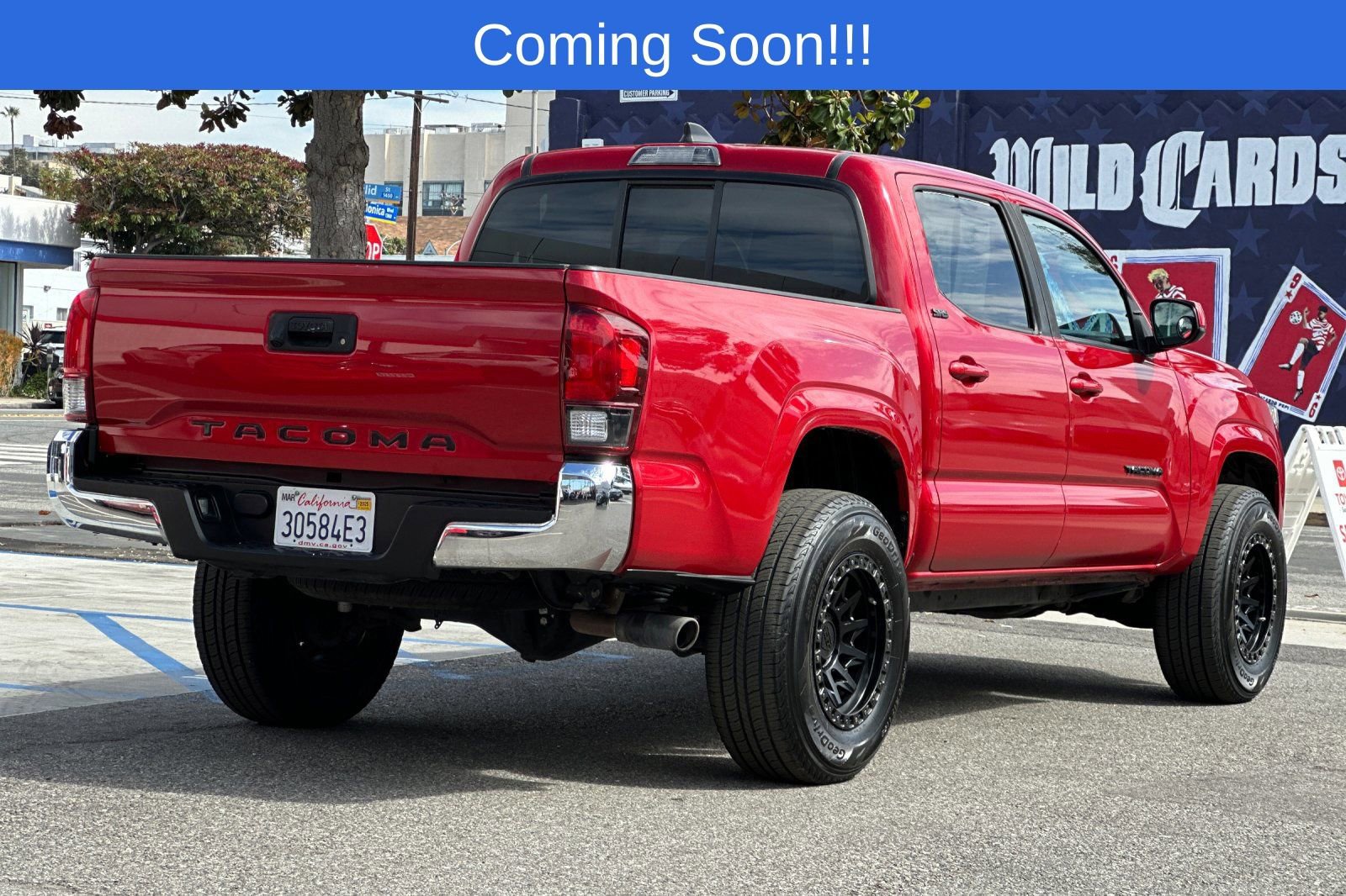 Used 2021 Toyota Tacoma SR5 w/ Blackout Package (TMS) image 4