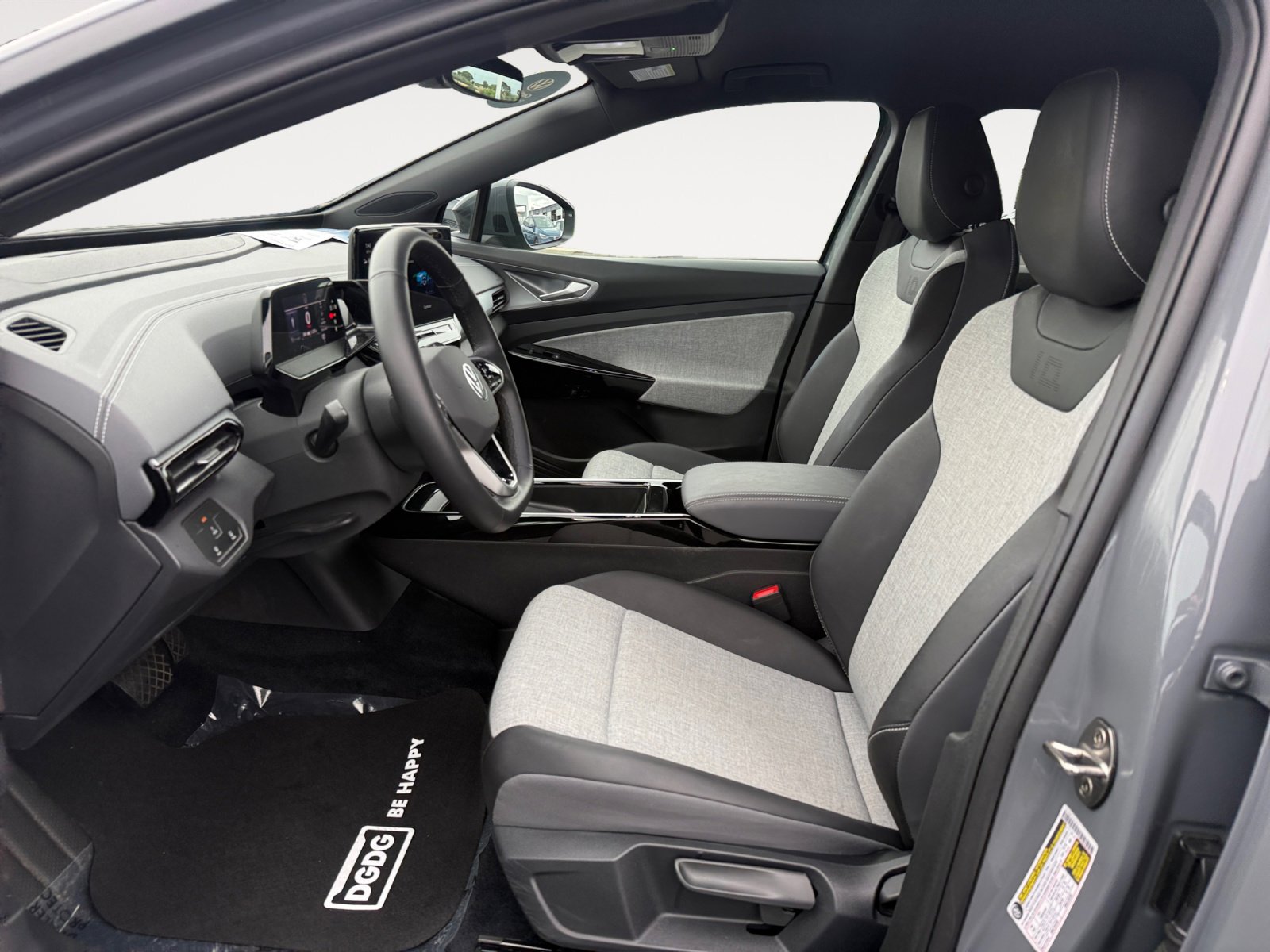 Certified 2024 Volkswagen ID.4 2WD image 10