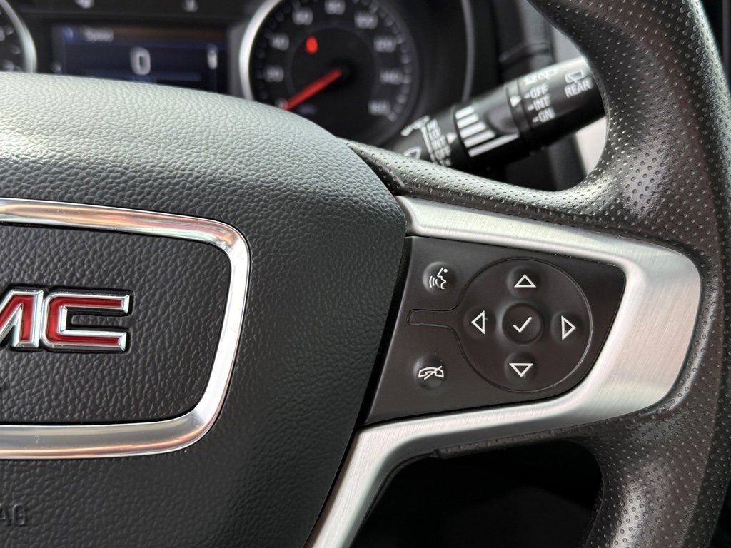 Used 2023 GMC Terrain SLE FWD image 16