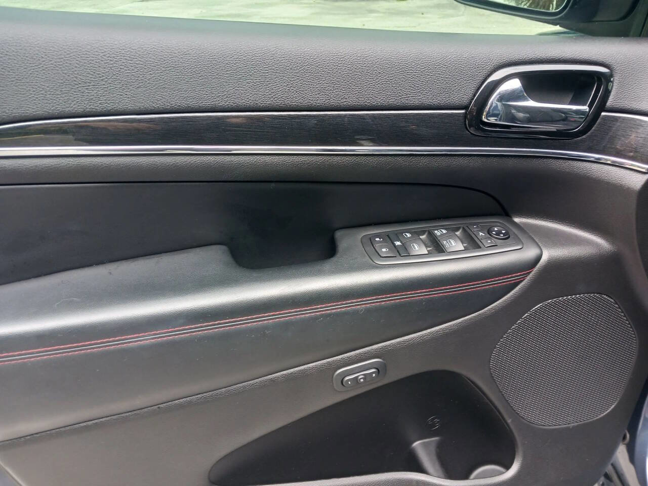 Used 2020 Jeep Grand Cherokee Trailhawk w/ Premium Lighting Group image 29