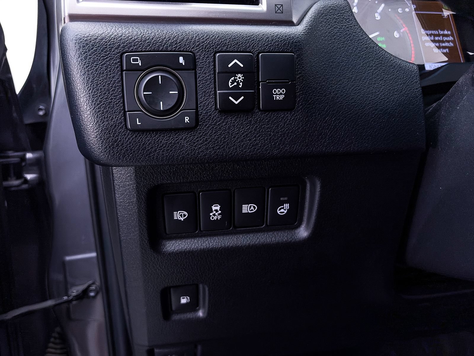 Used 2022 Lexus GX 460 Premium w/ Premium Package AWD/4WD image 9
