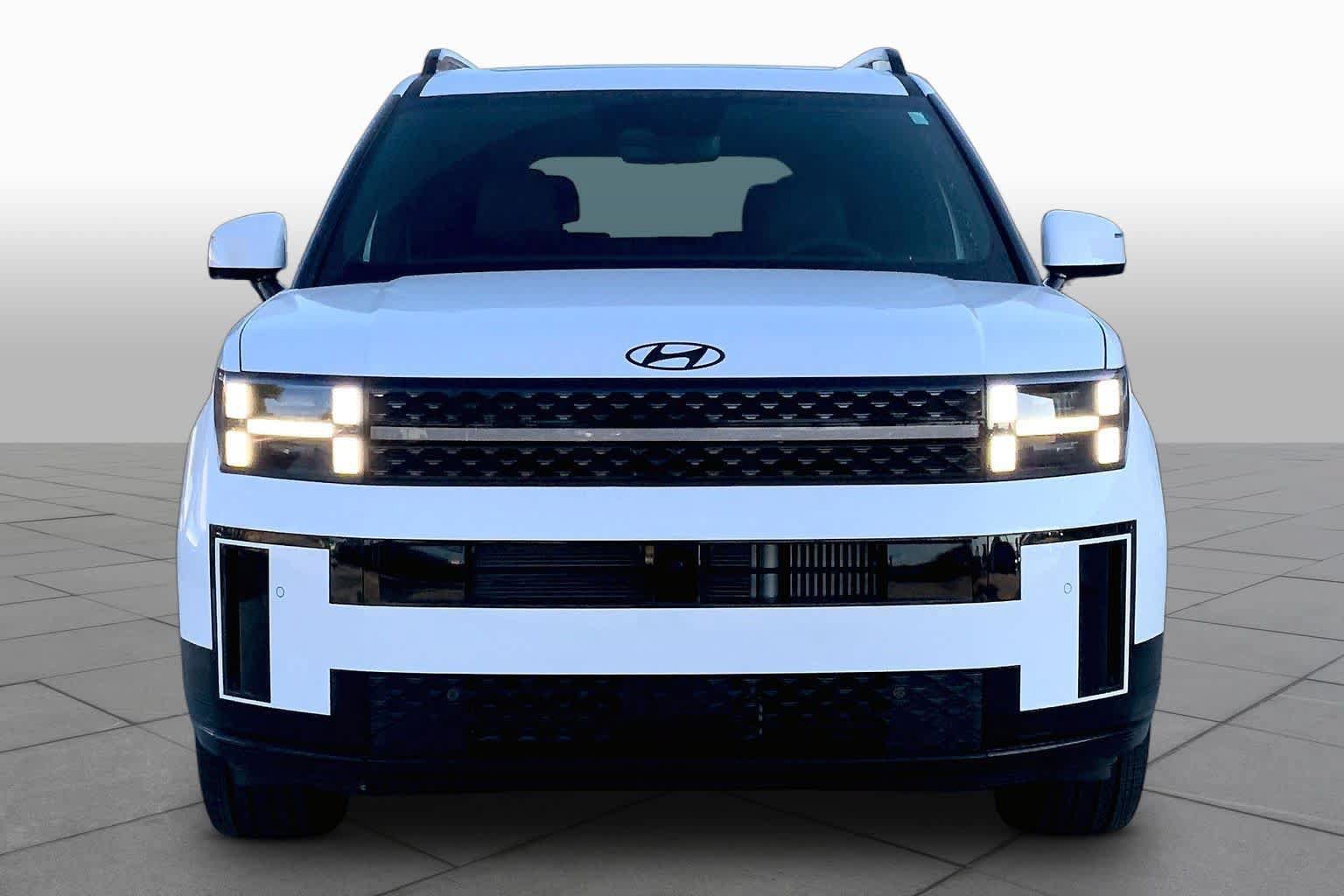 New 2027 Hyundai Santa Fe Calligraphy FWD image 3