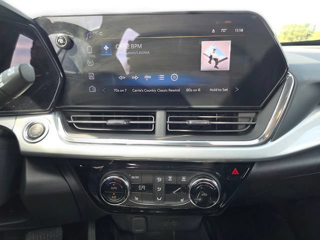 Used 2025 Chevrolet Trax LT w/ Driver Confidence Package FWD image 25