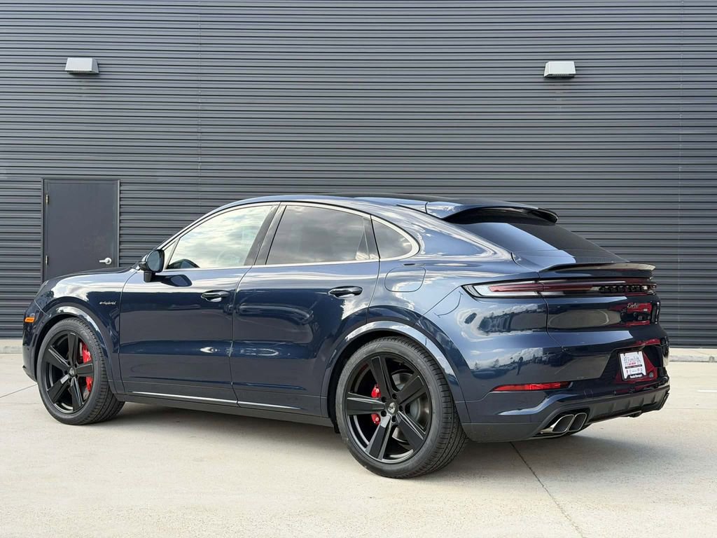New 2026 Porsche Cayenne Turbo AWD/4WD image 3