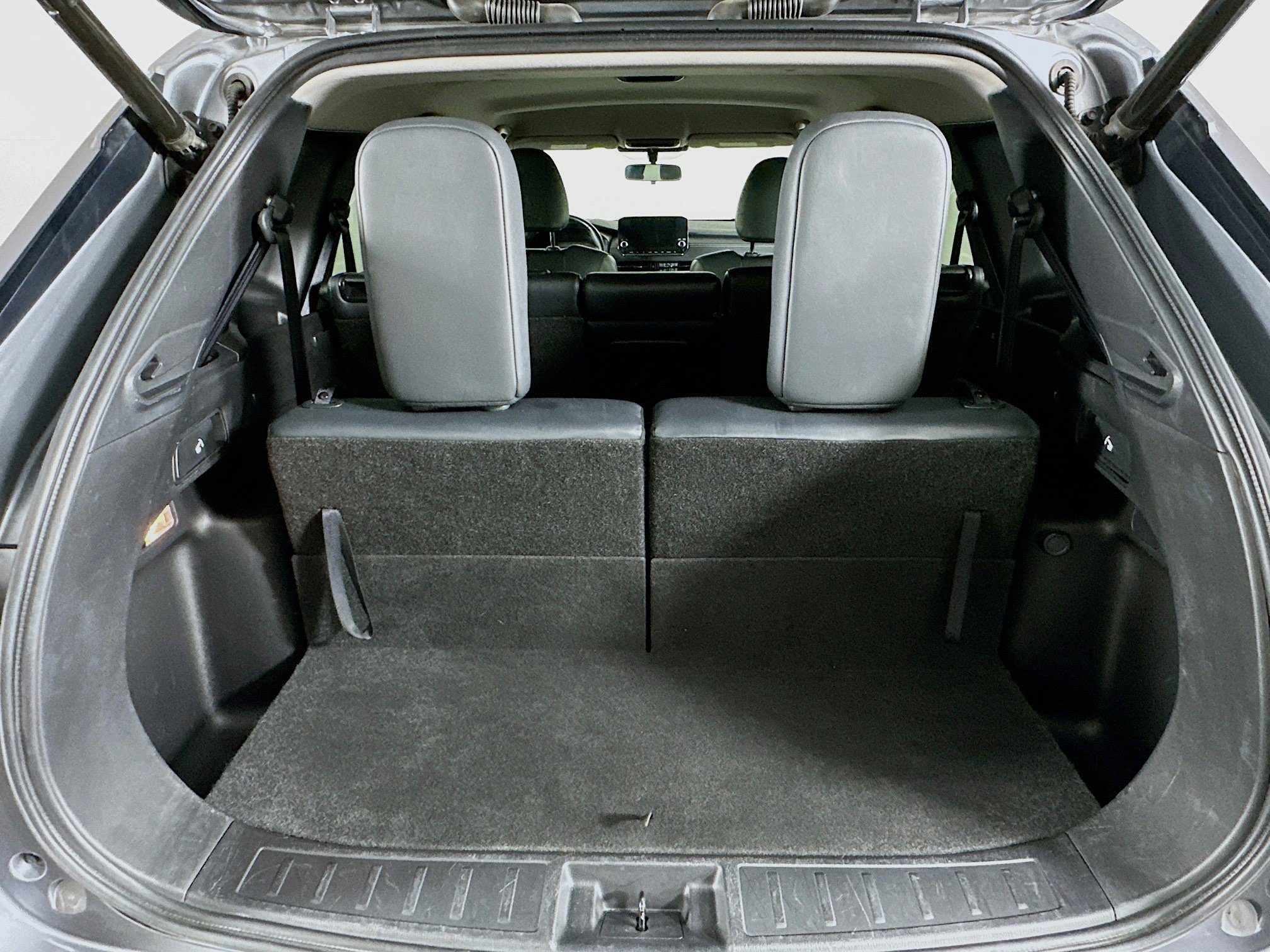 Used 2024 Mitsubishi Outlander SE image 30