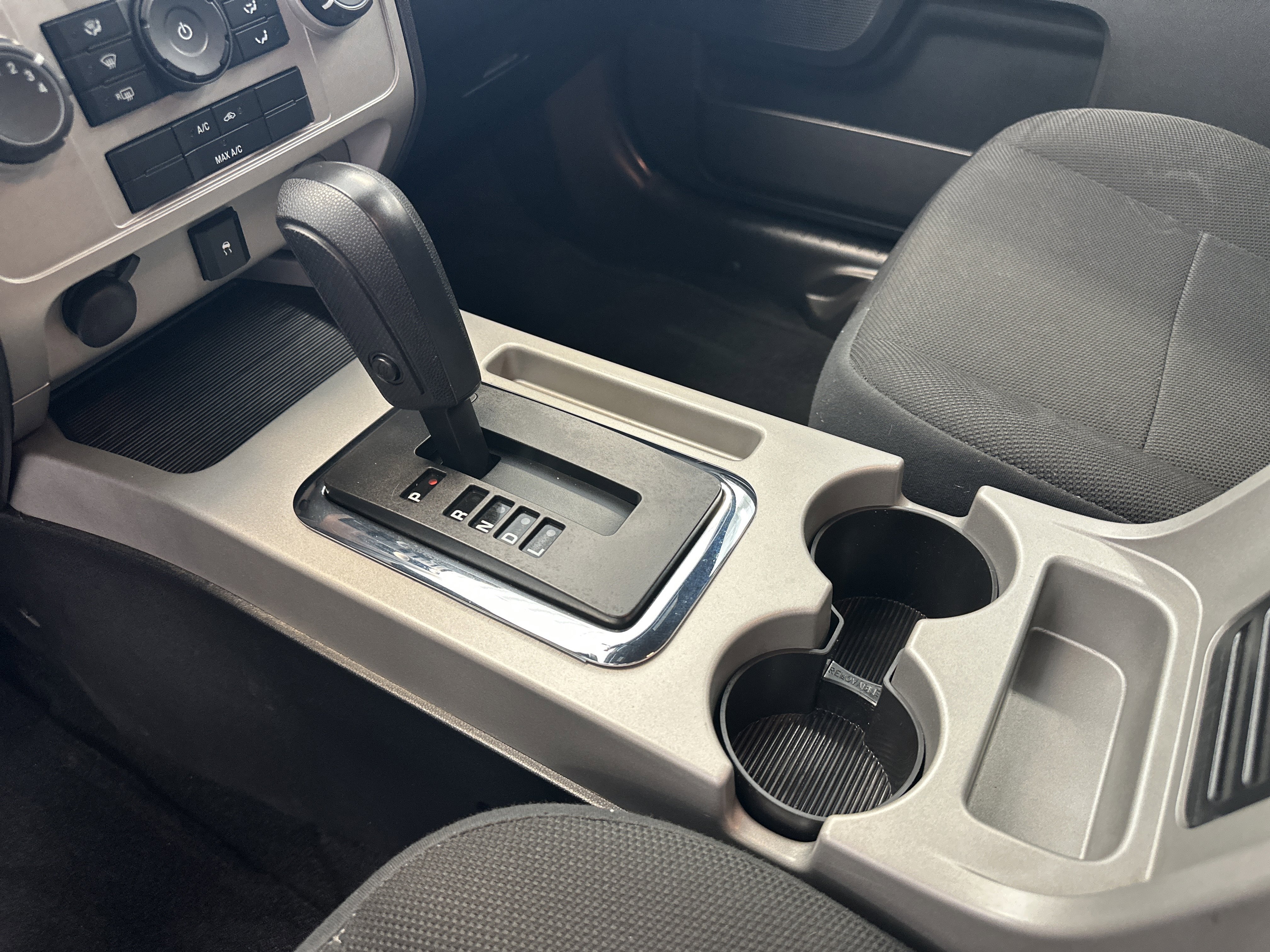 Used 2009 Ford Escape XLT FWD image 26