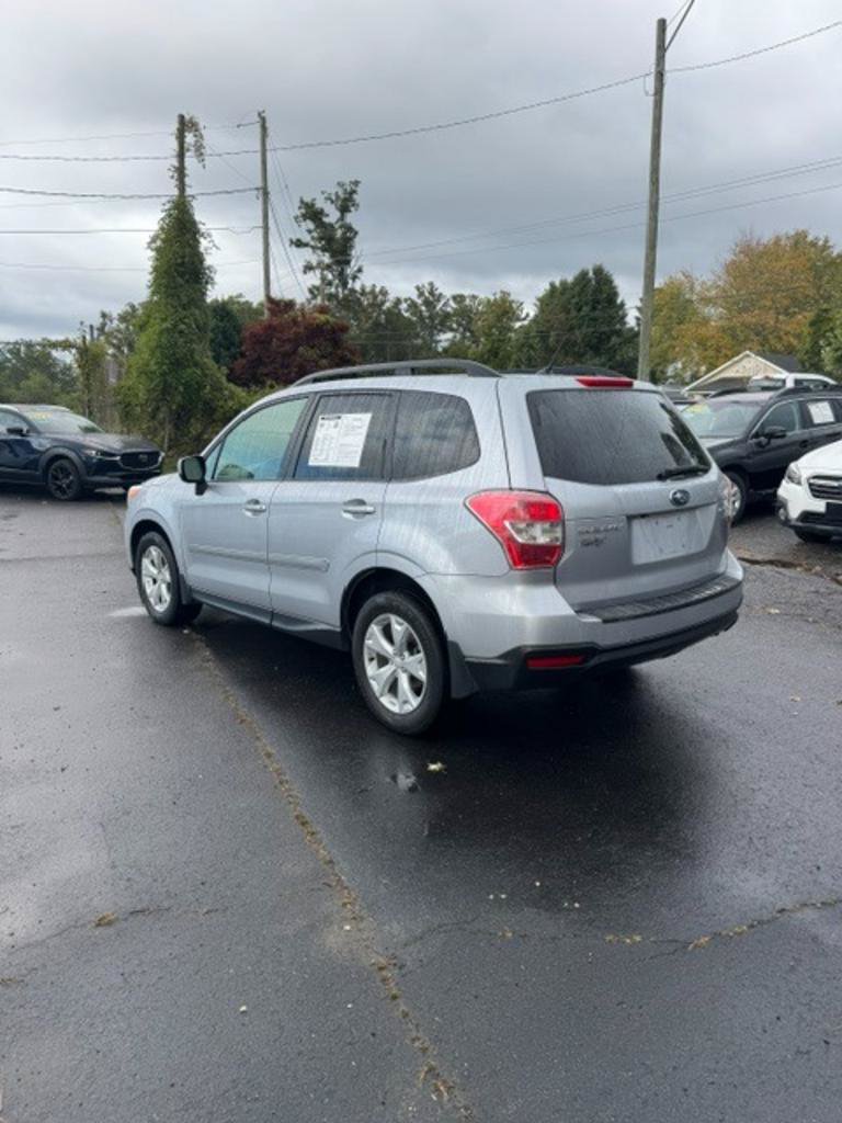 Used 2015 Subaru Forester 2.5i Premium w/ All-Weather Package AWD/4WD image 6