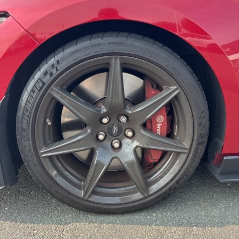 Used 2020 Ford Mustang Shelby GT500 w/ Carbon Fiber Track Pack RWD image 2